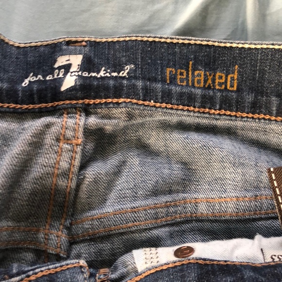 Relaxed fit dark wash jeans - Picture 2 of 6